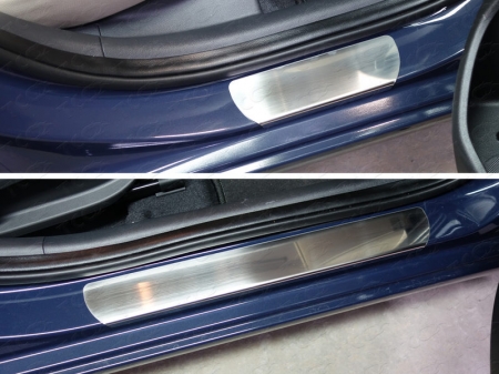 Hyundai Elantra 2016--Накладки на пороги (лист шлифованный)
