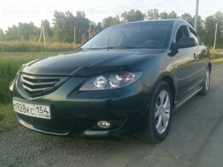 Mazda 3, Axela, седан 2004-2009 Решетка радиатора, "Корнер"