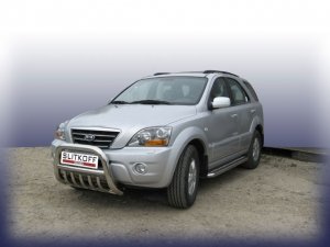 KIA SORENTO(2006)-Кенгурятник d76 низкий с защитой картера