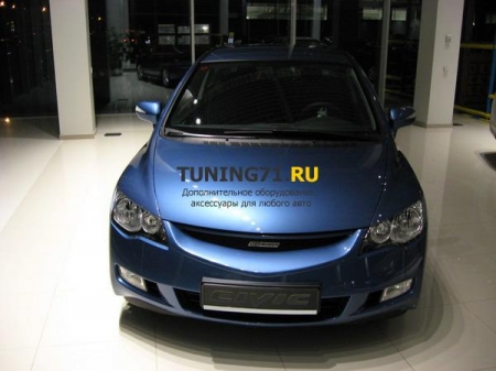2006 - 2011 Honda Civic 4D Решетка радиатора Mugen ABS пластик Решетка радиатора 1 шт., алюминиевая крашенная сетка 1 шт.