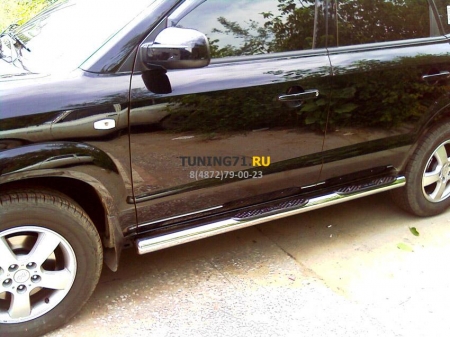 Hyundai Tucson 2004-2010г.в.-Пороги d-76 степ